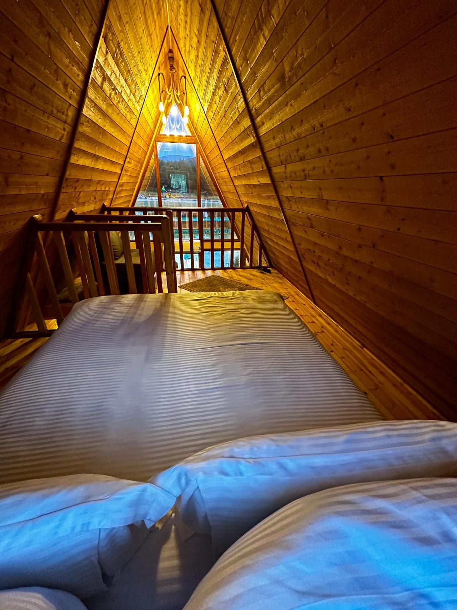 Doka Valea Sebesului A-Frame Hotel ภายนอก รูปภาพ